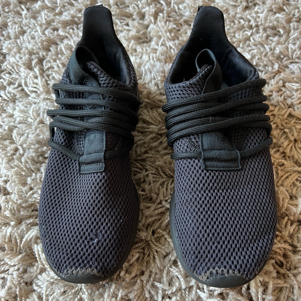 ❤️2/$30 Kids Adidas Sneakers